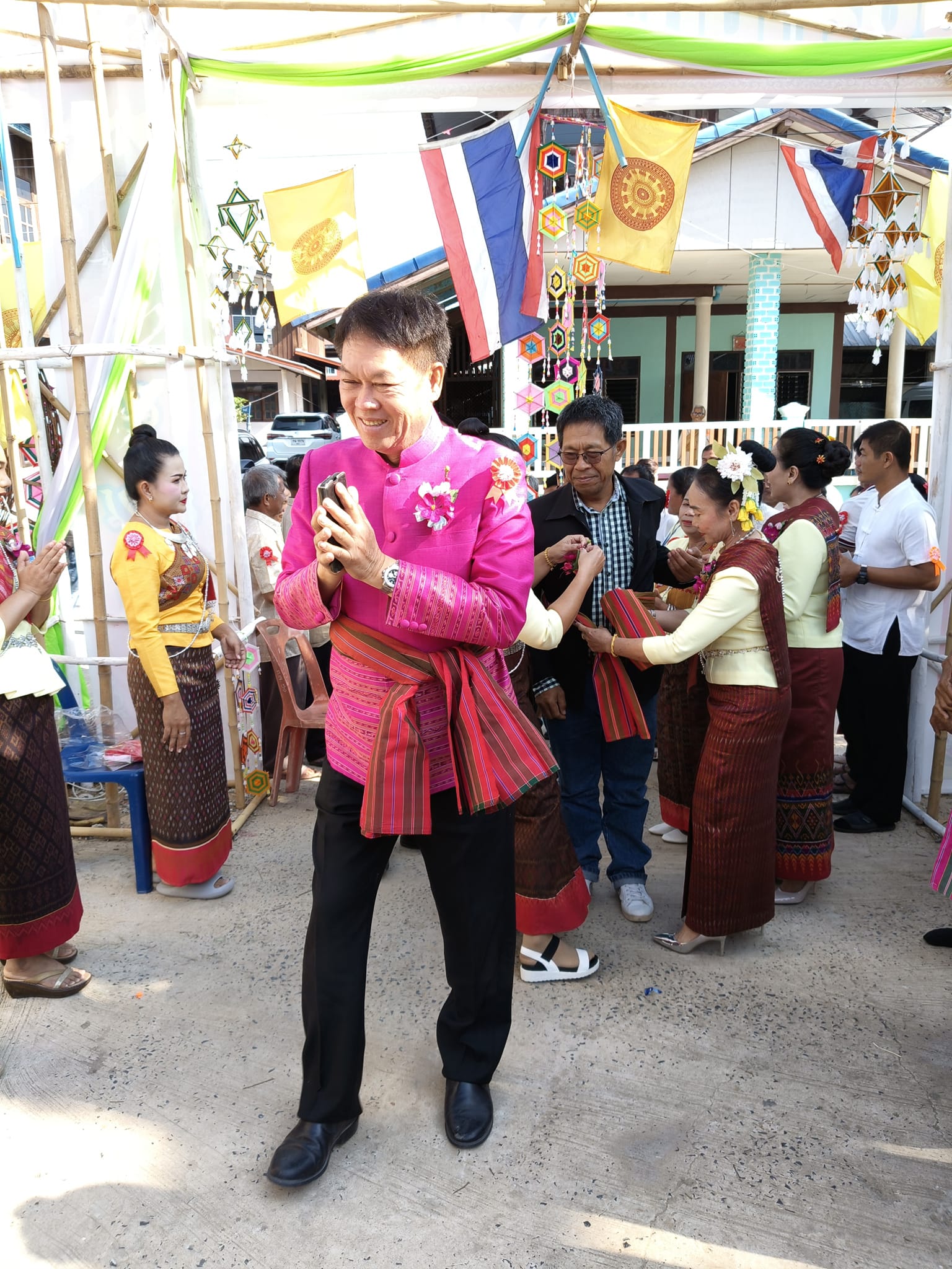 พิธีรำบวงสรวง ฉลองพระอุโบสถวัดสามขาชัยมงคล